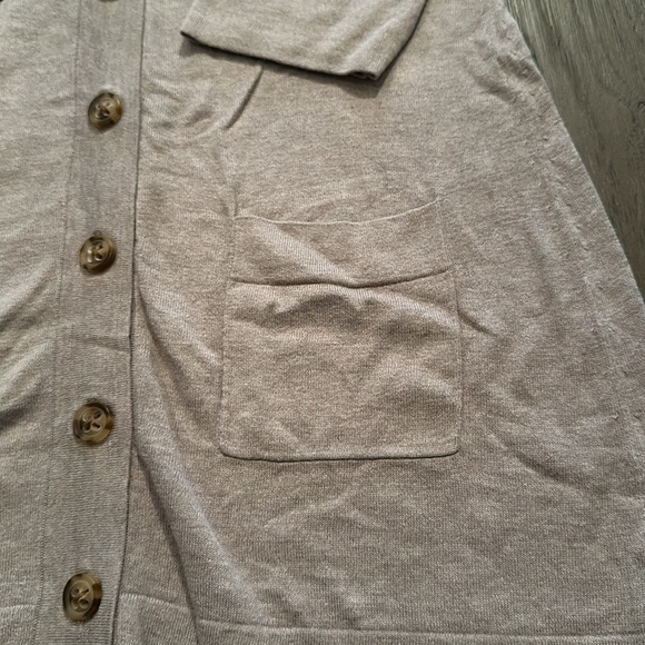 Banana Republic Cardigan Size Small - Picture 3 of 3